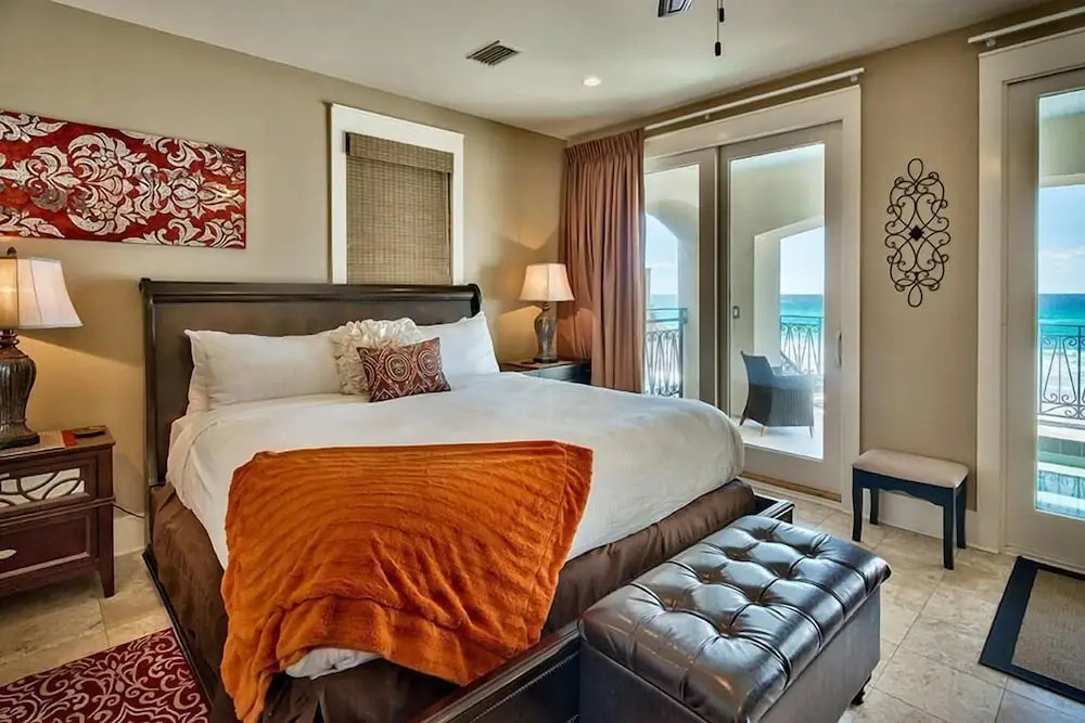 Bella Vizio 5 Bedroom Holiday Home by Five Star Properties