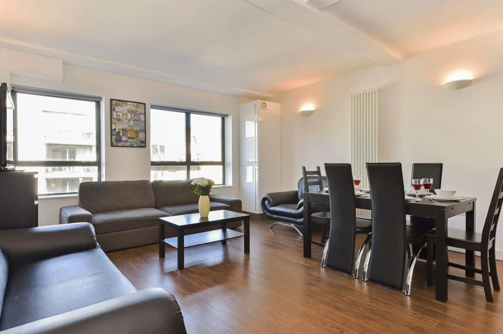 Andrew Superior Apartments