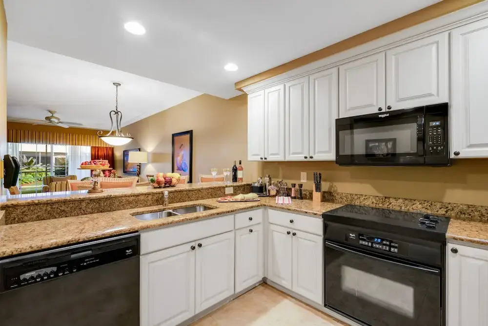 Hidden Jewel Unit 102 - 2 Br Condo