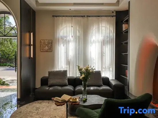 Jingyue Mangjing | Dai-style Rooftop View Holiday Homestay (Menghuan Golden Pagoda Branch)