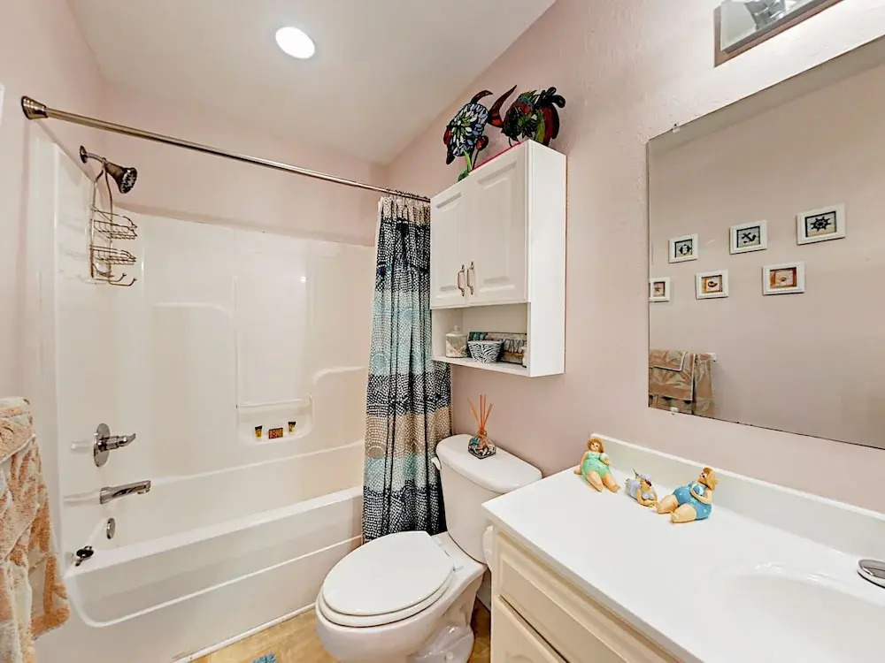 4130 Hardin Drive Cottage 3 Bedrooms 2 Bathrooms Cottage