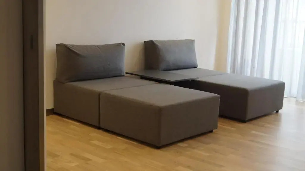 Metro apartment