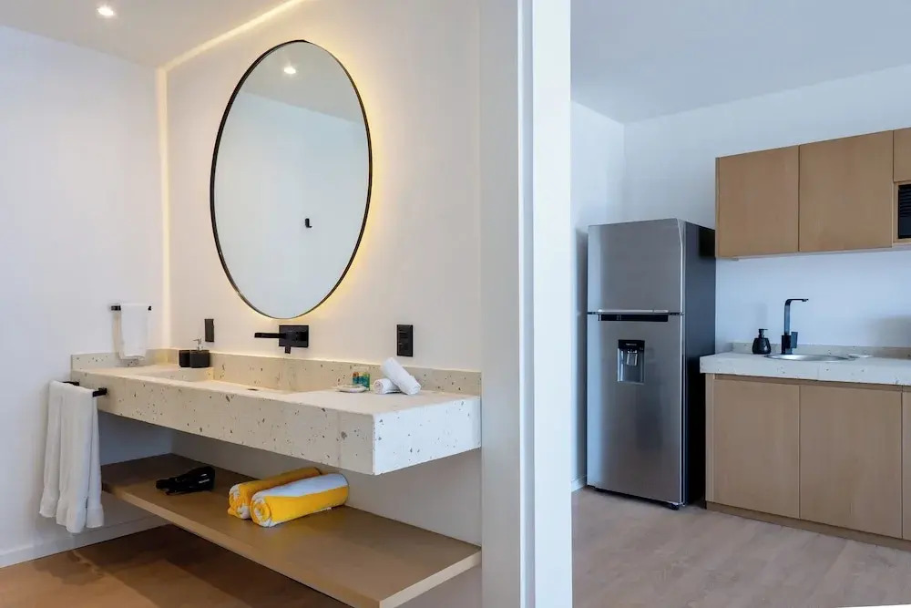 Kumaru Suite by BVR