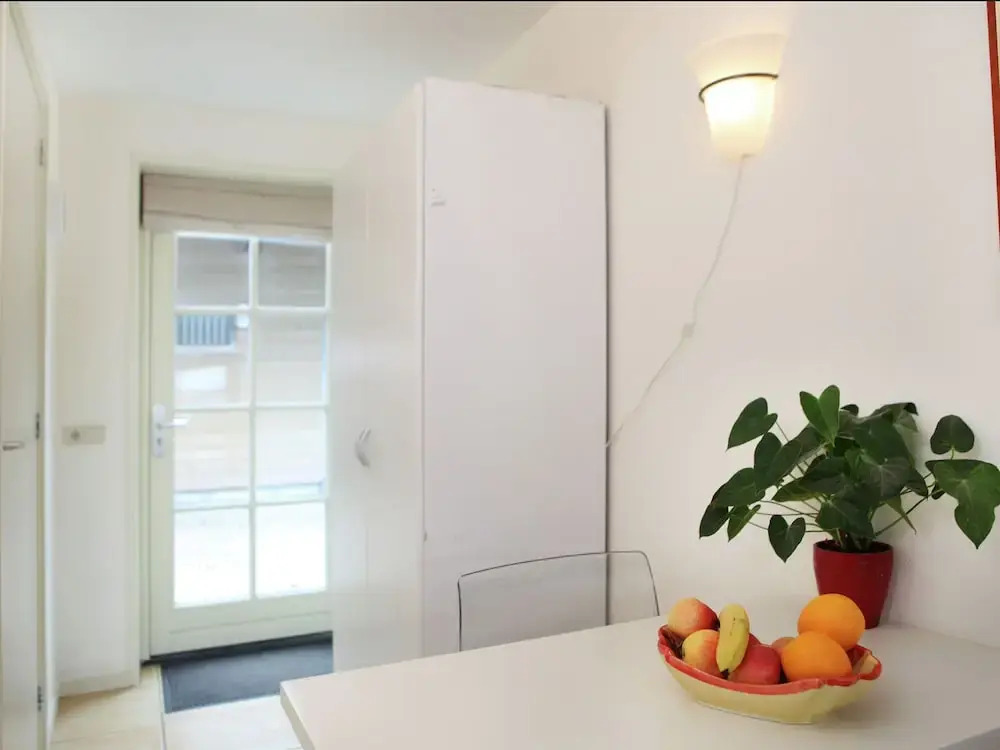 Studio Just a Few Hundred Meters From the Sea