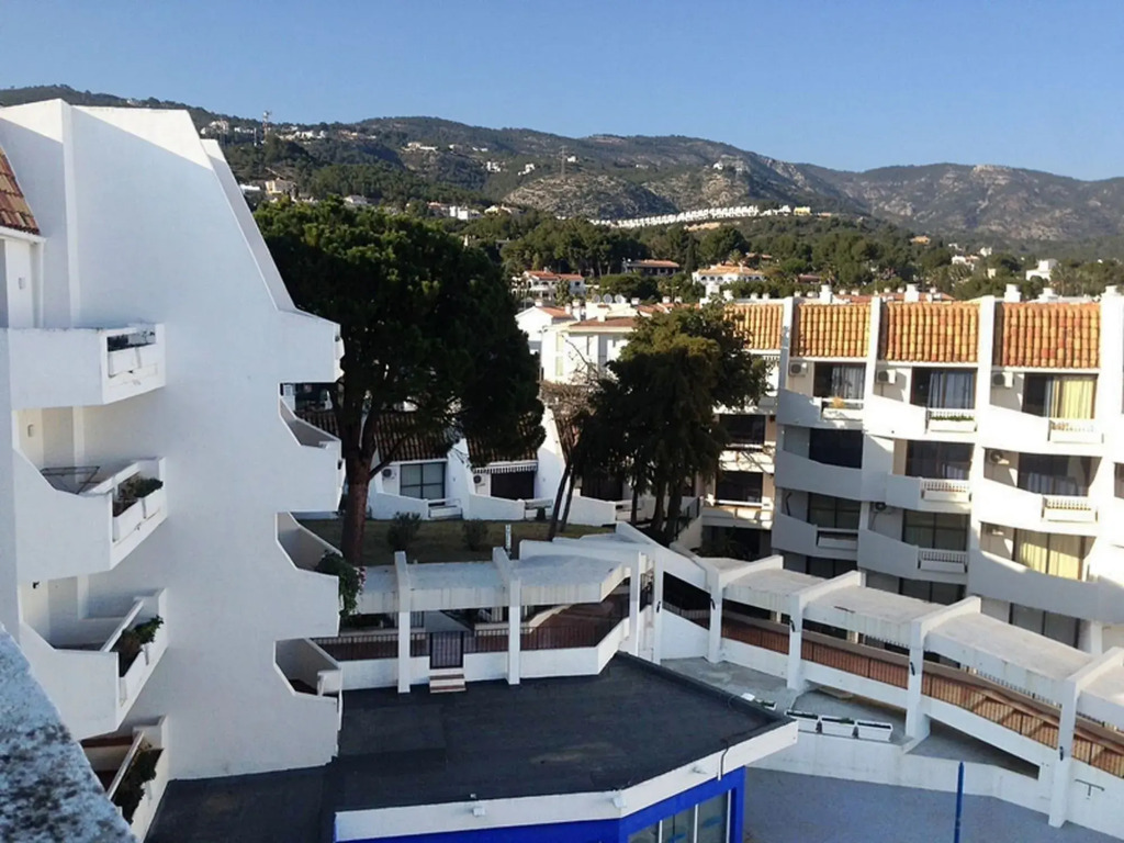 Apartamentos Eurhostal 3000
