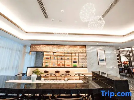 QIANNA HOTEL FINE (Pingdingshan Zhanhe District Biguiyuan)