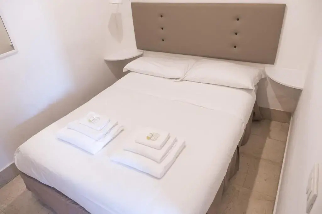 Monti Colosseum Accommodation