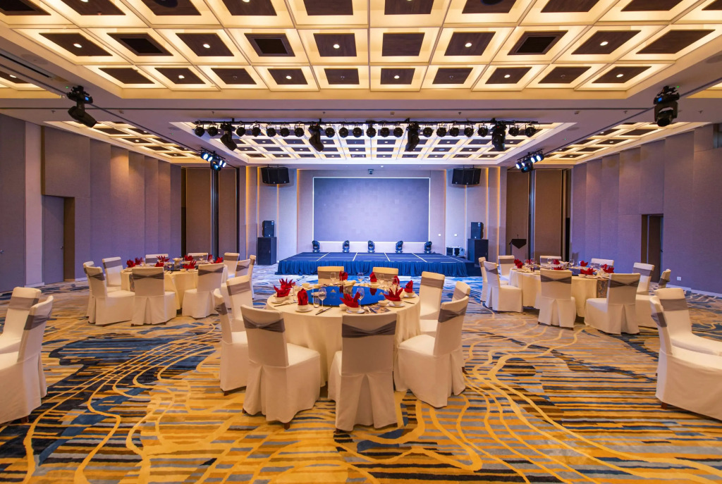 Hotel Soleil Ha Long, Trademark Collection by Wyndham