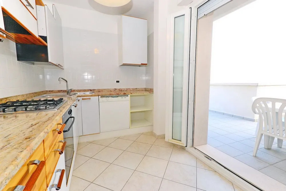 Lignano Top-floor Flat Near Center