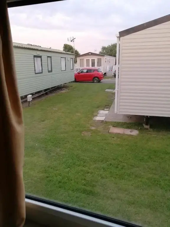 YY20 Martello Beach Holiday Park