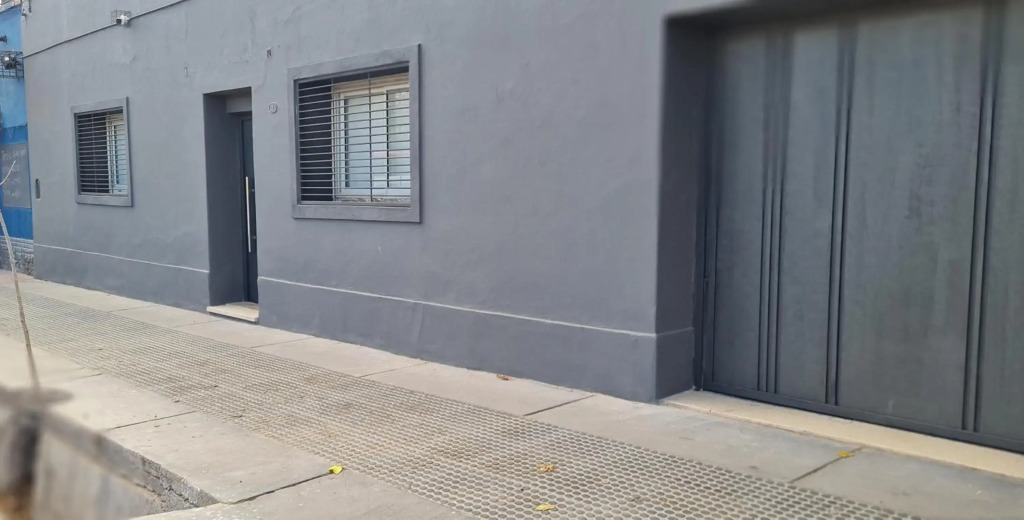 Casa con cochera incluida