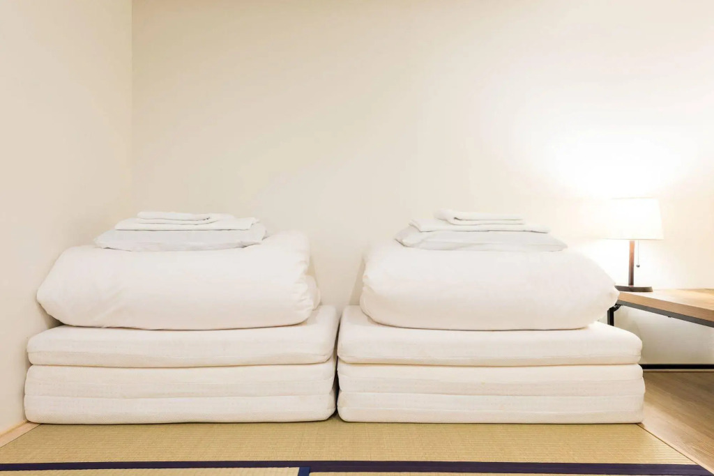 Drop Inn Osaka