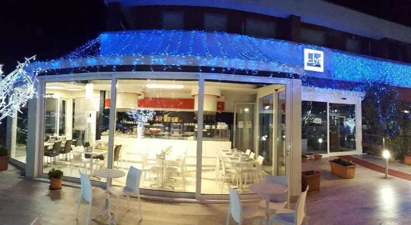 Hotel Elys