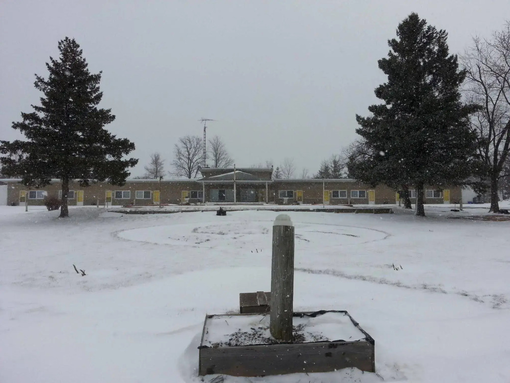 Pleasant Stay Motel