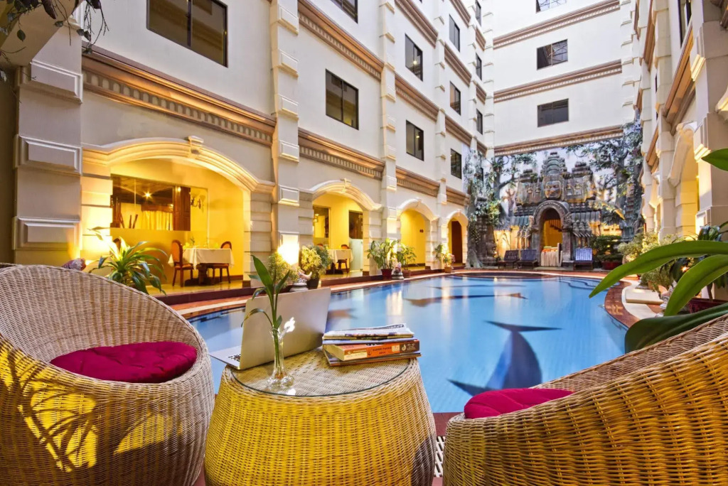 Majestic Oriental Hotel