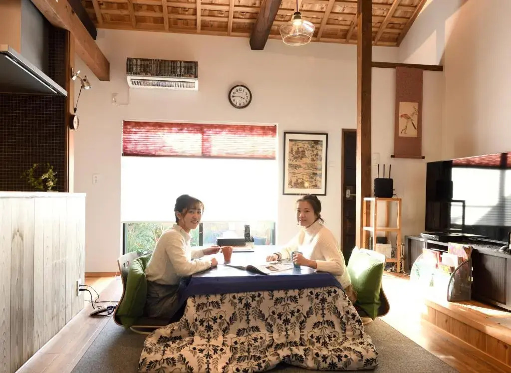 西陣之郷 NISHIJIN NO SATO "Kyotos Best, 77 installations! 100yrs Off Grid Amazing Smart Townhouse"