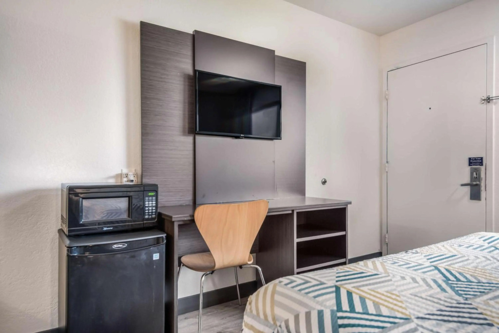 Motel 6-College Station, TX - Bryan