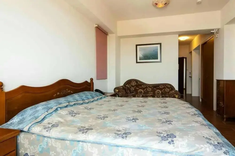 Longmen Homestay