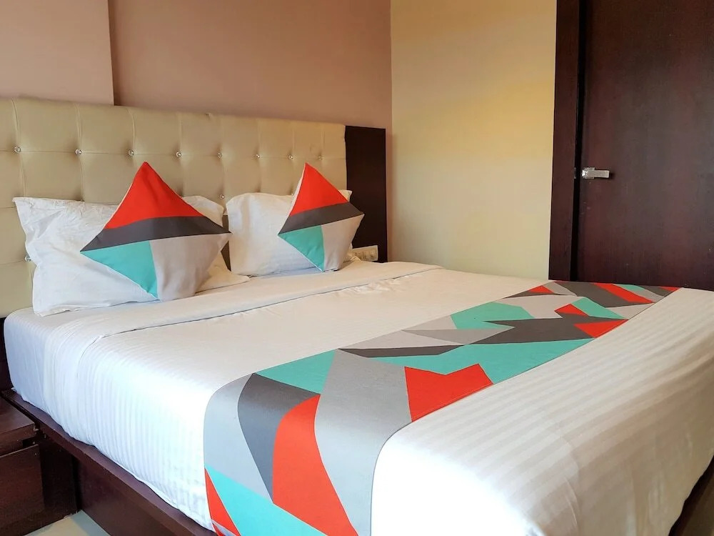 Hexa Malad Suite