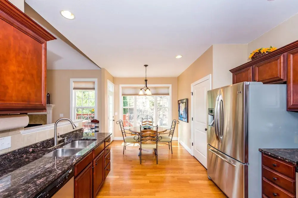 40 Charles Marlowe Drive Home 4 Bedrooms 3 Bathrooms Home
