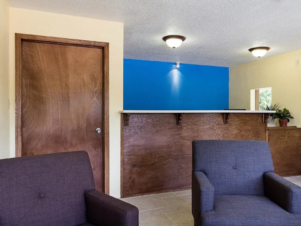 Motel 6-Ashland, OH