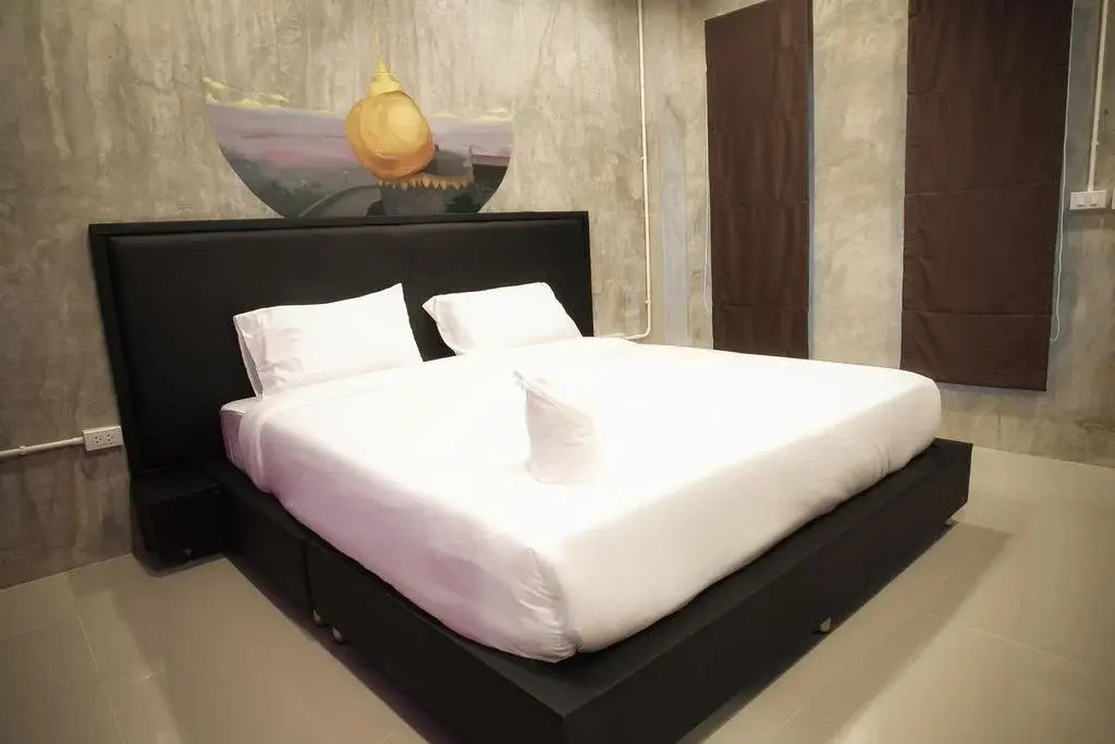 B-Cozy Hotel