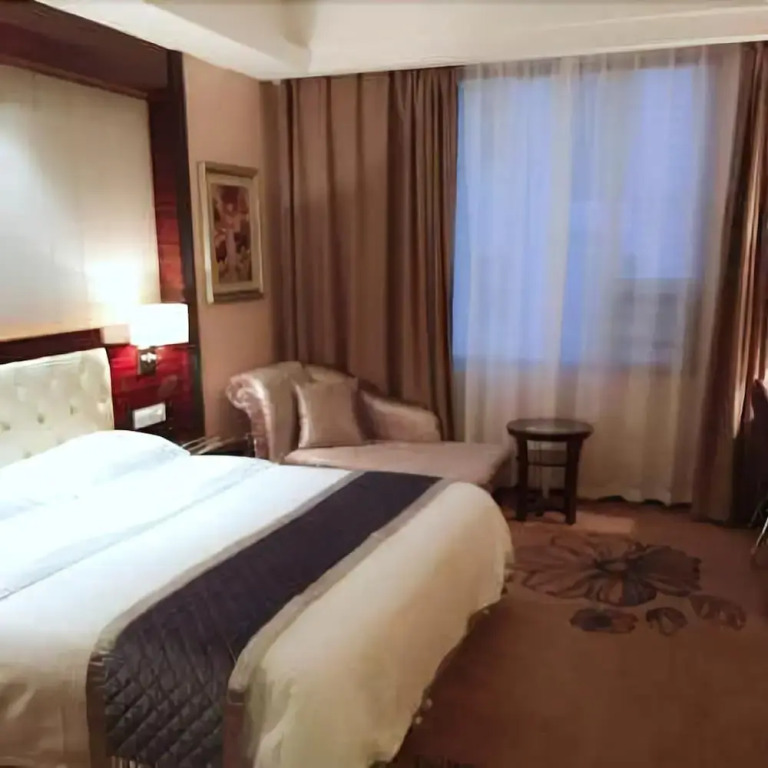 Huaya Hotel