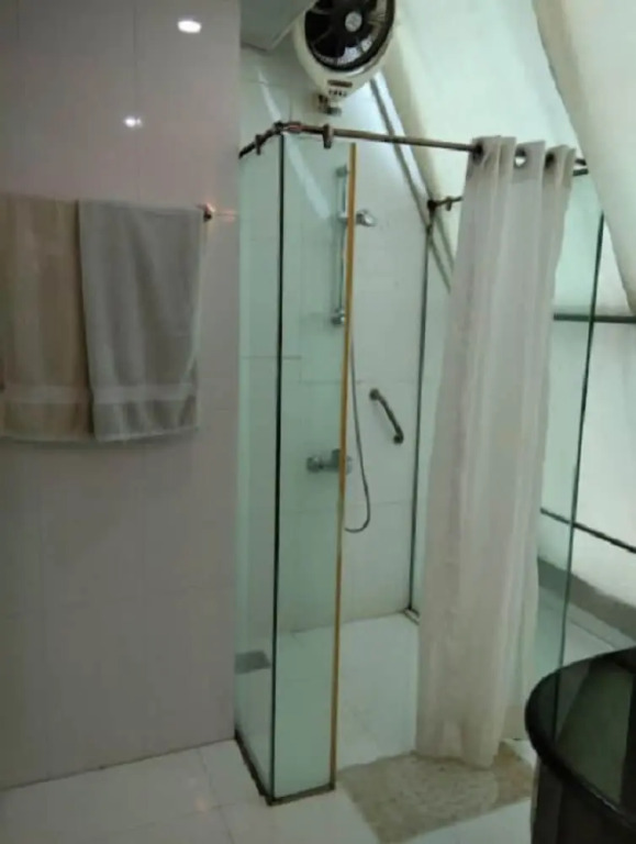 Executive Lodges