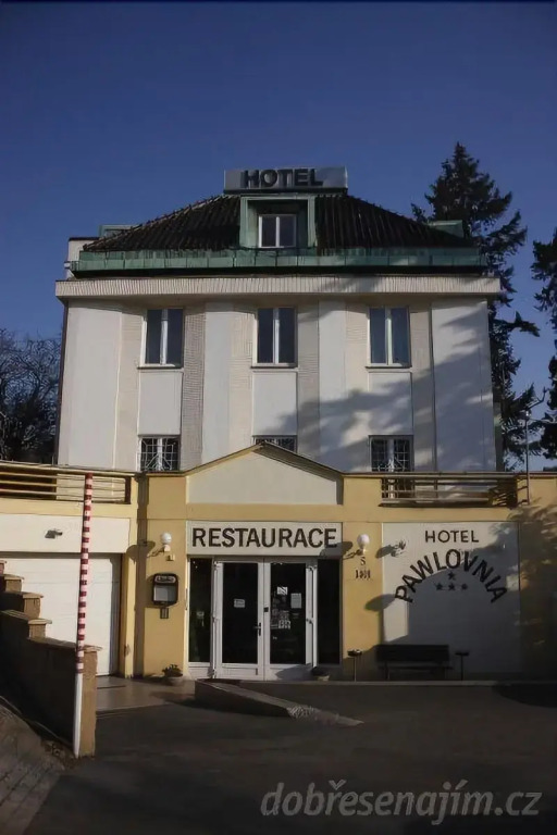 Pawlovnia Hotel