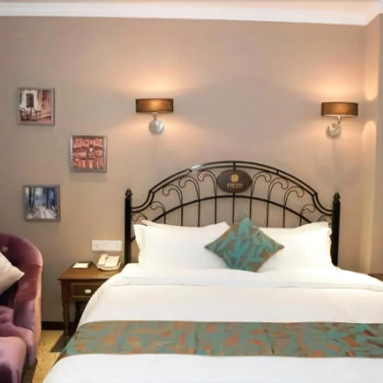 Folunsi Garden Hotel