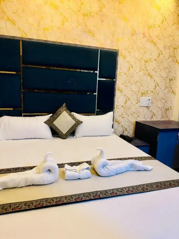 KashVi Hotels
