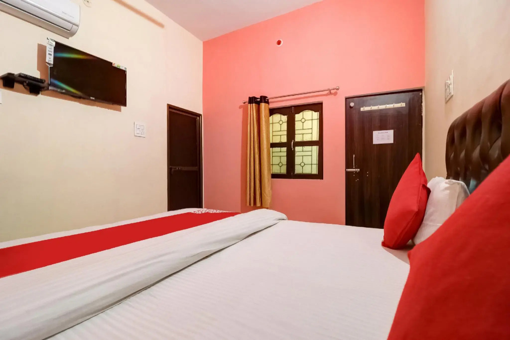 OYO 77258 Shree Laxmi Guest House