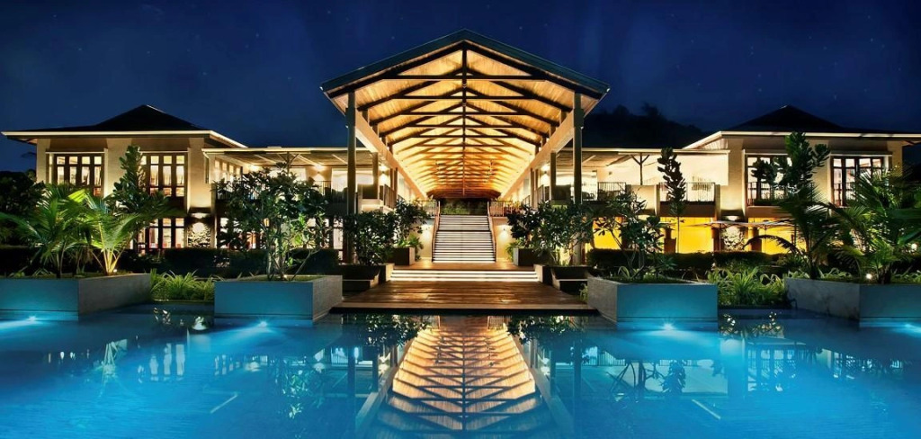 Pineapple Beach Villas