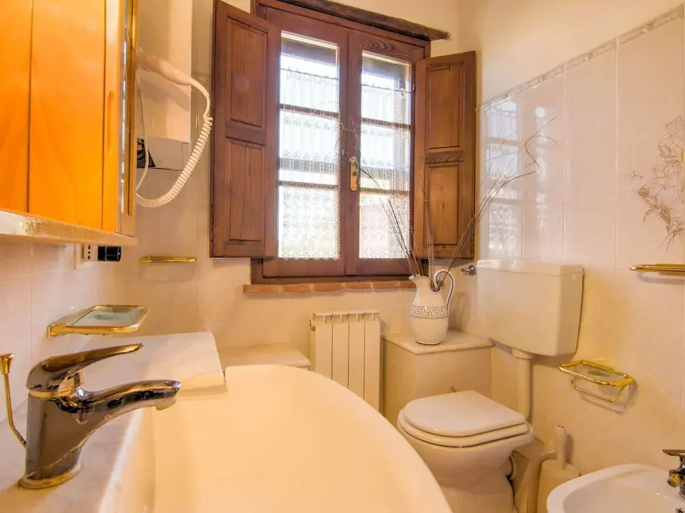 Luxury Farmhouse in Castiglione Del Lago with Swimming Pool