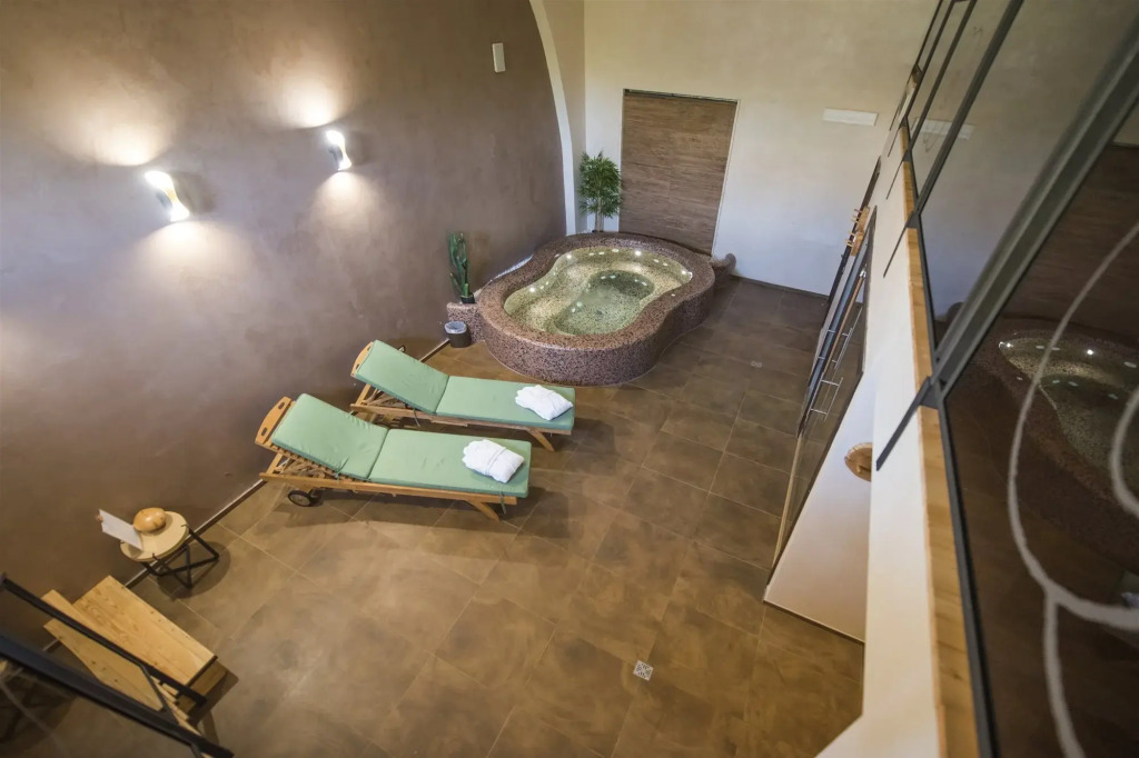 Momentum Resort