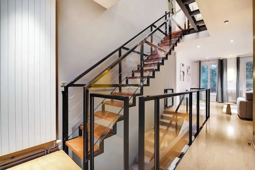 Fabulous House : a Gem in Chic Western Paris