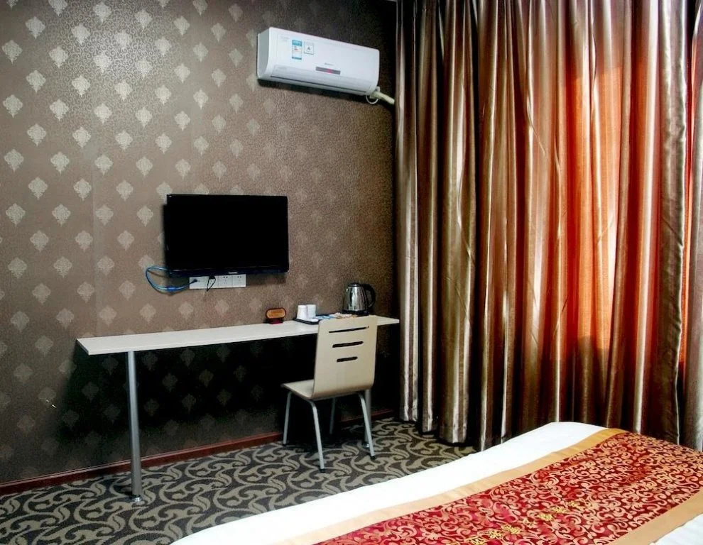 Yuanhongyuan Business Hotel(成都缘鸿源商务宾馆)