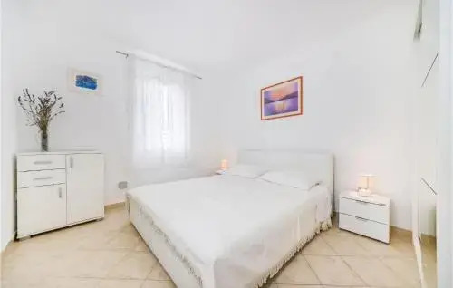 Holiday home Novalja QR-1783
