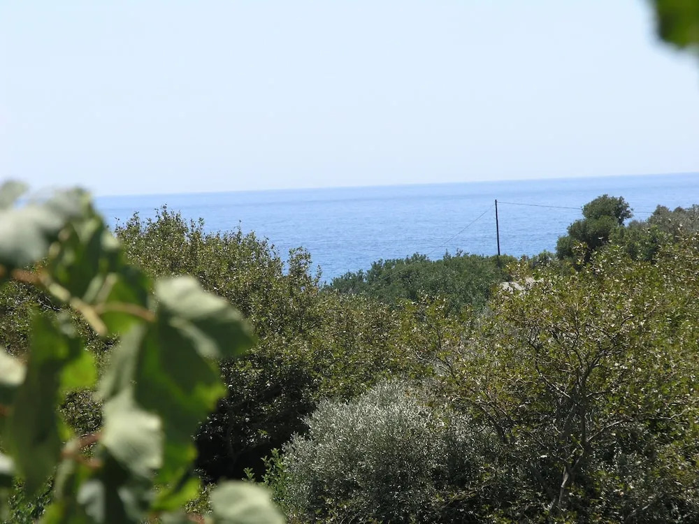 Beautiful Cottage in S West Crete Near the sea