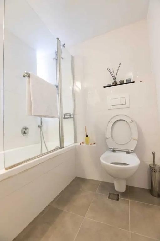 Art Apartment Near Mamila best Location 1