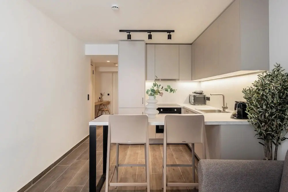 KLEO by Zoia Living