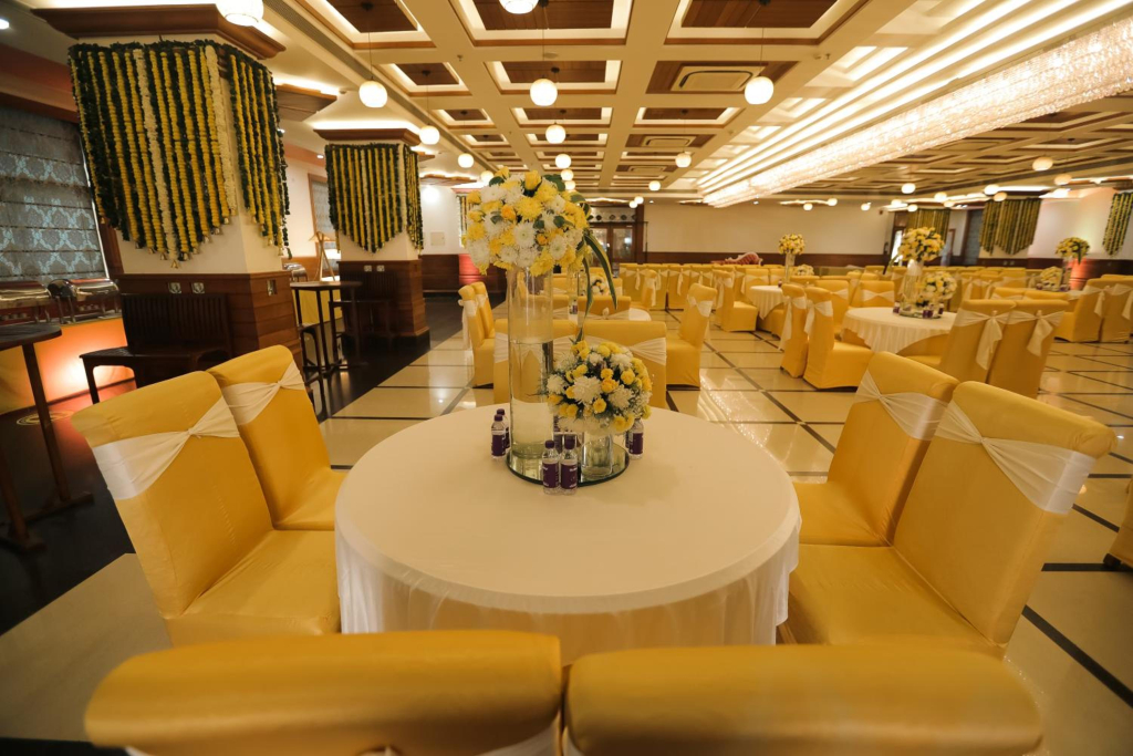 Hotel Saffron Leaf