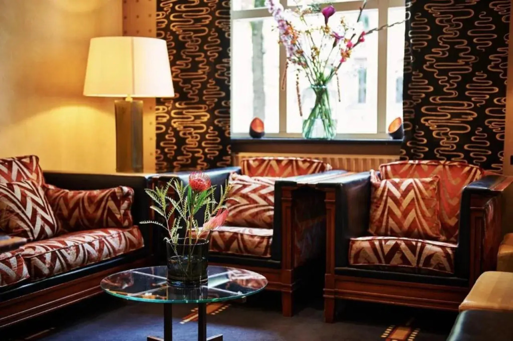 Banks Mansion - Boutique Hotel