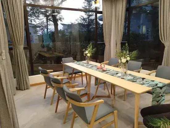 the Jing Manor