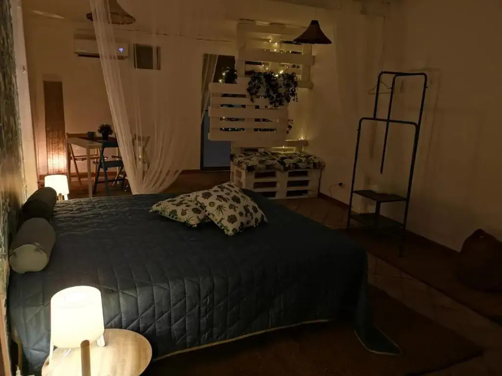 ROOM33