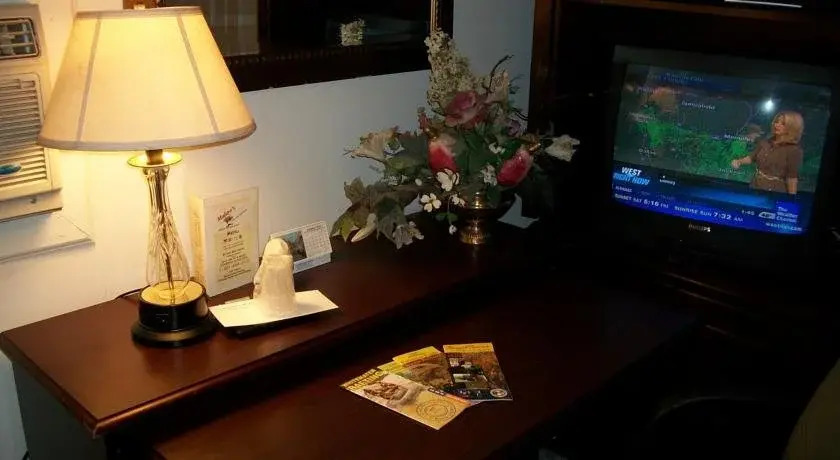 Clarysville Motel