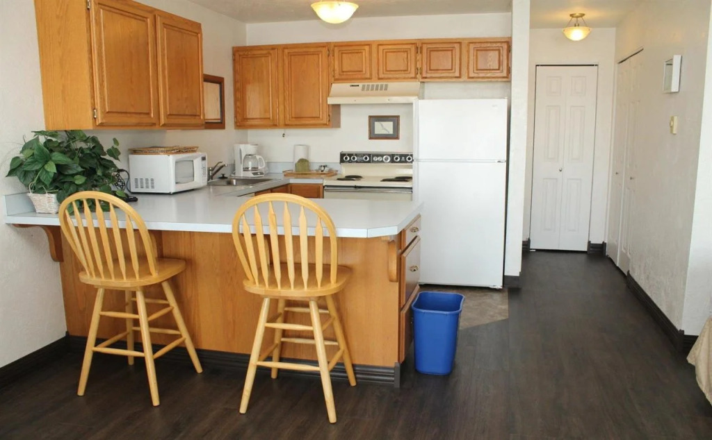 Nye Beach Condos at Pacific Crest