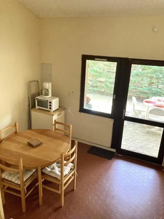 Petite maison mitoyenne proche des tennis - 2078
