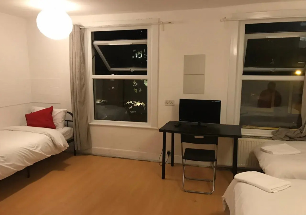Poplar Guest House