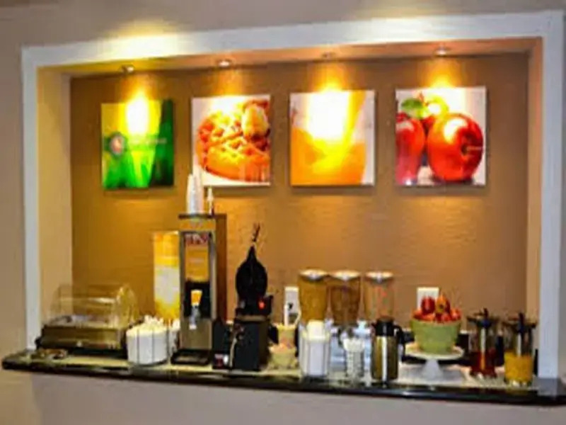 Stratus Suites Boutique Hotel